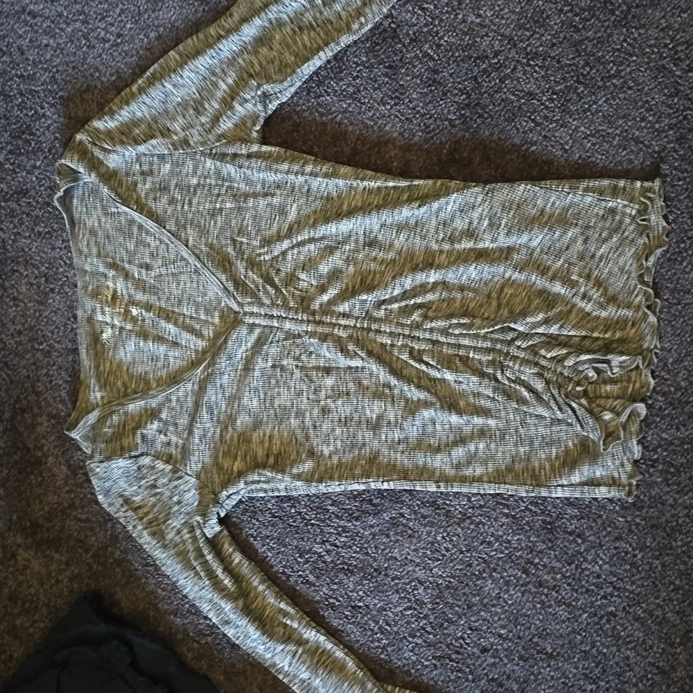 Women's Hollister top